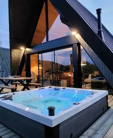 Les Deltas Du * Chambon-sur-Lac